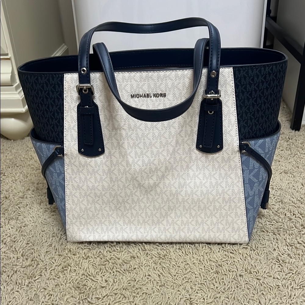 Michael Kors Navy and White Tote Bag Elegant Saffiano Leather